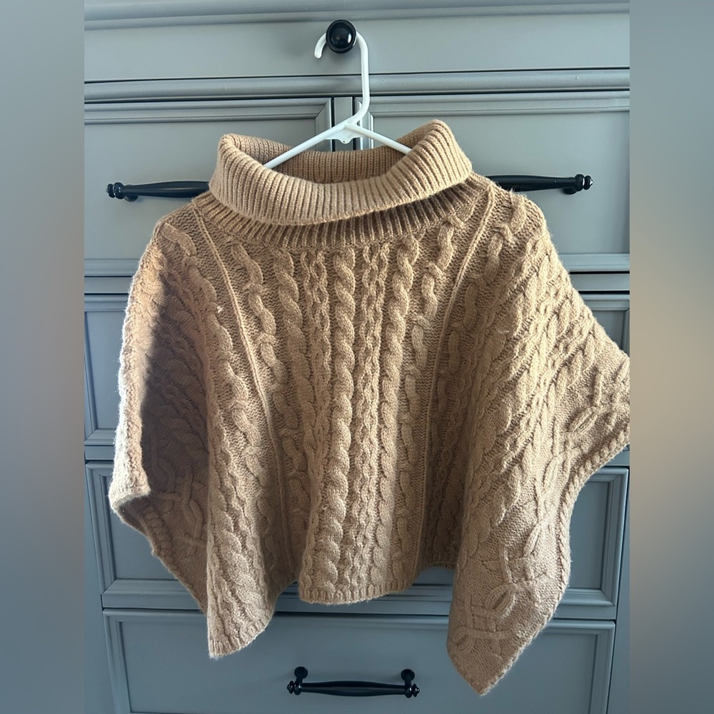 Bobble and Lace Cropped Turtleneck Sweater